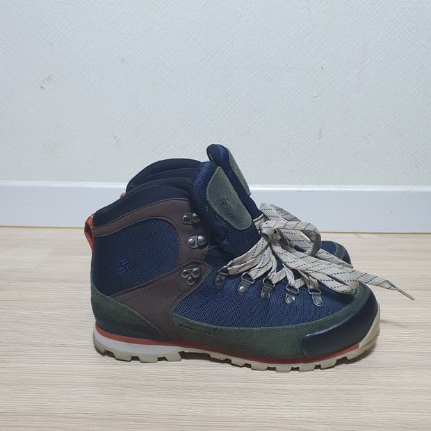 컬럼비아 비브람 등산화 260