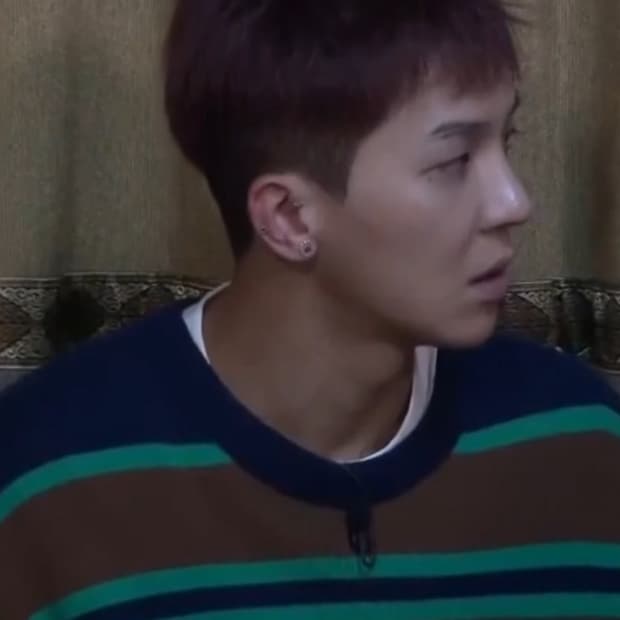 아크네 스튜디오 니마 스트라이프 니트 네이비 XL