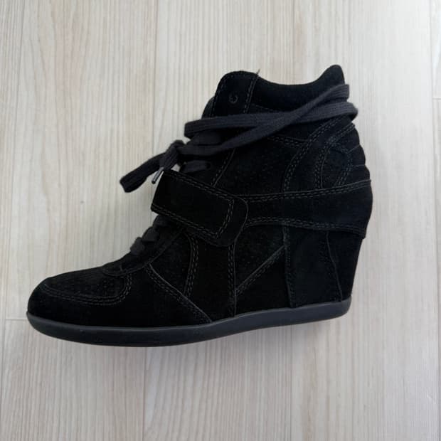 Ash 웨지 스니커즈 스웨이드 블랙