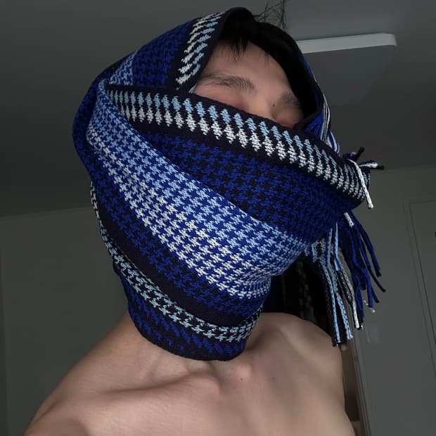 Taka - Q 하운드투스 & 스트라이프 머플러