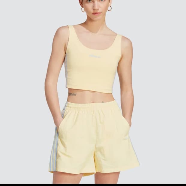 새) 키즈 가능 아디다스 연노랑 스포츠 크롭 탑 쇼츠 셋업
