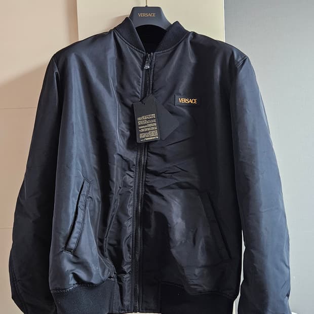 베르사체 메두사 봄버 항공자켓 점퍼 270만원짜리