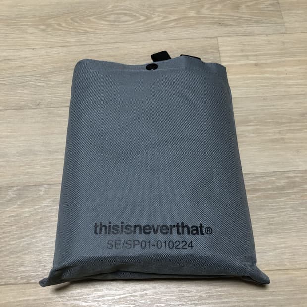 (ONE SIZE) 새상품 디스이즈네버댓 캠핑 매트 돗자리 매트