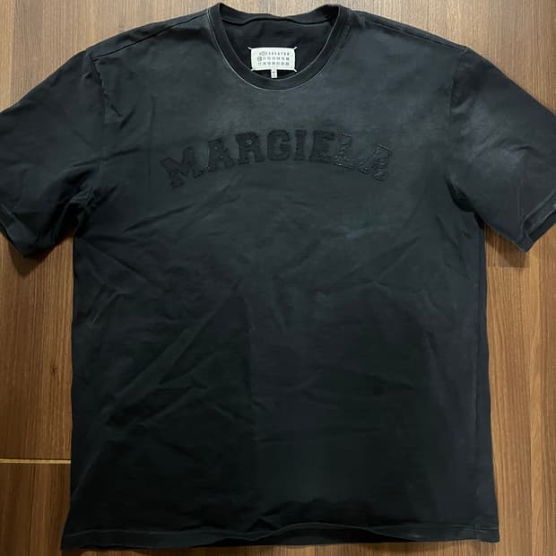 마르지엘라 헤비 로고 반팔 티셔츠