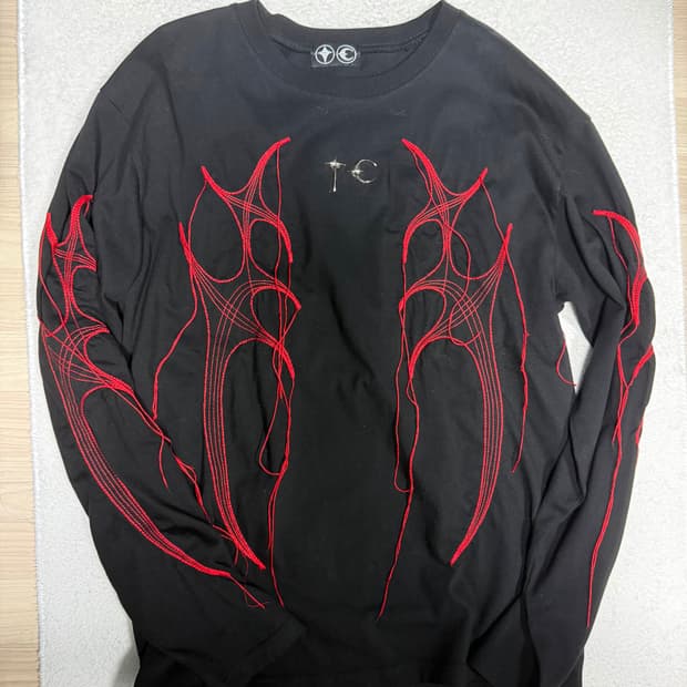 떠그클럽 Tribal Tree Sleeve