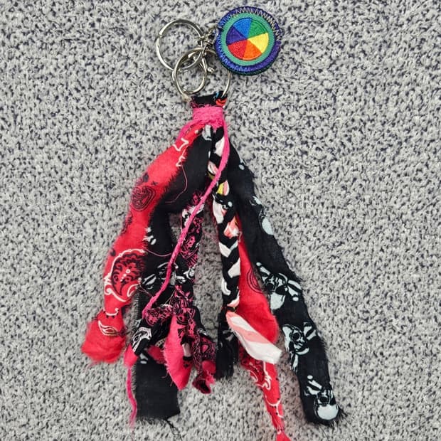 핸드메이드 커스텀 패치 반다나 카라비너 키링 / 11683