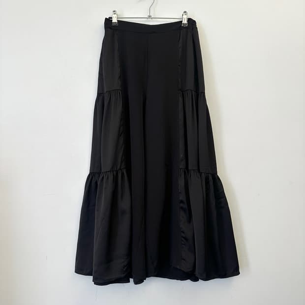 Ruffle mix pants & skirt / 러플 스커트 팬츠