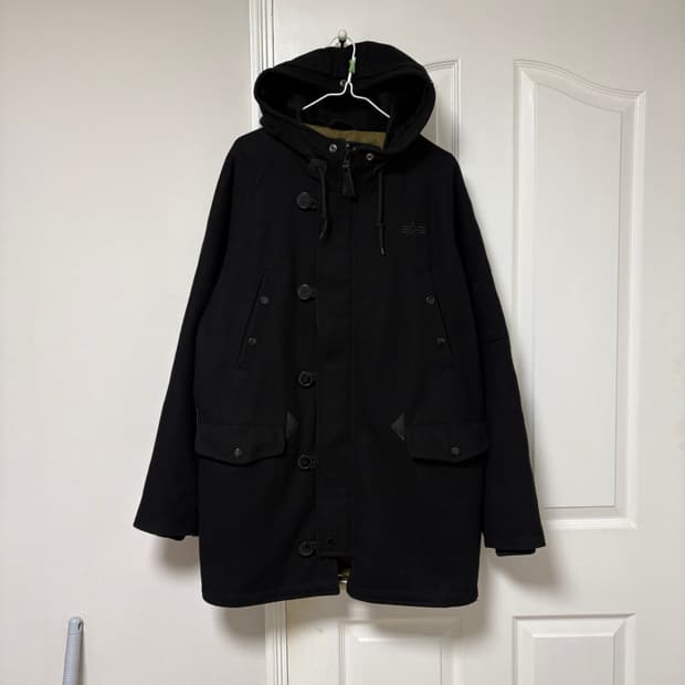 알파 인더스트리 야상 후드 코트 (블랙 105)