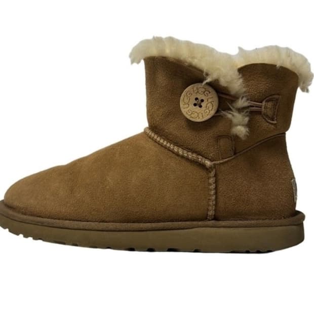 UGG 240 카멜 단추어그🤎