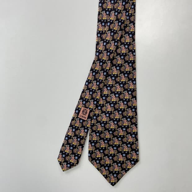 로에베 (loewe) 명품 정품 넥타이