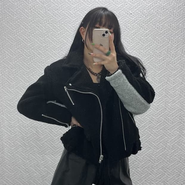 로맨틱크라운 유니크 언발 러블리힙 크롭 양털 무스탕 S C09059