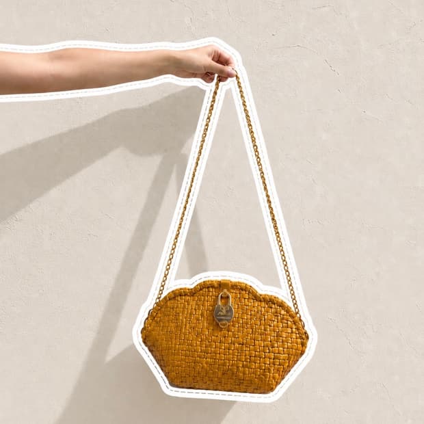 꾸레쥬 Vintage Straw Chain Bag