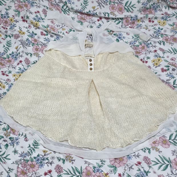 리즈리사 일본빈티지)히메갸루st 양산형 아이보리판쵸홀터넥 니트 슬리브리스