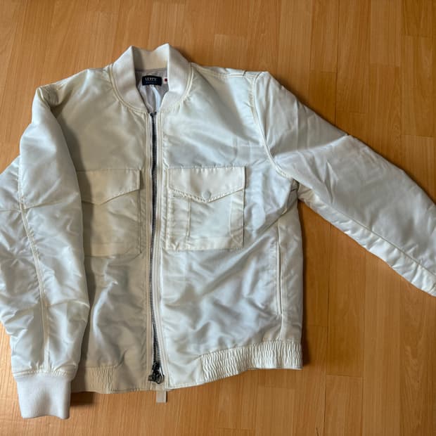 [L] 리바이스 MA-1 봄버 자켓 판매해요