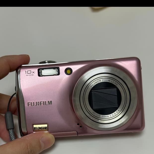 후지필름 파인픽스 f70exr