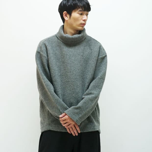 MY BEAUTIFUL LANDLET 터틀넥 니트