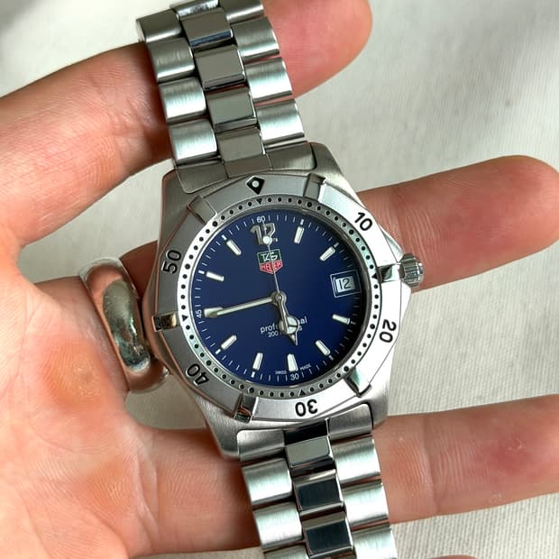 태그호이어 2000 프로페셔널 블루다이얼 40mm