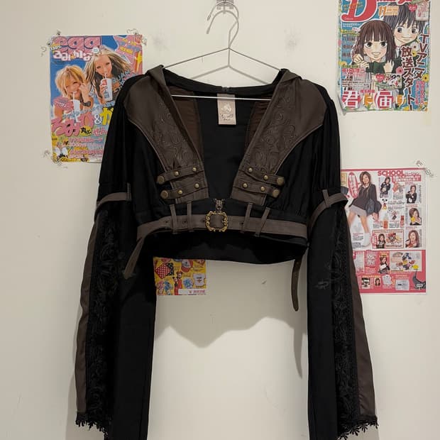 Ozz On Brown Oriental Crop jaket
