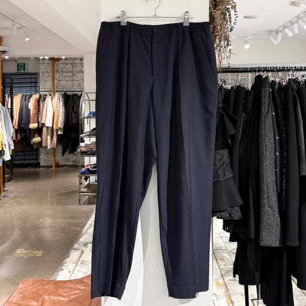 마르니 22ss 네이비 라나버진울 밴딩 슬랙스 팬츠 