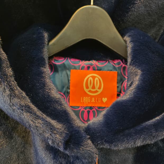 랭앤루 네이비 앤 핑크 에코퍼 코트