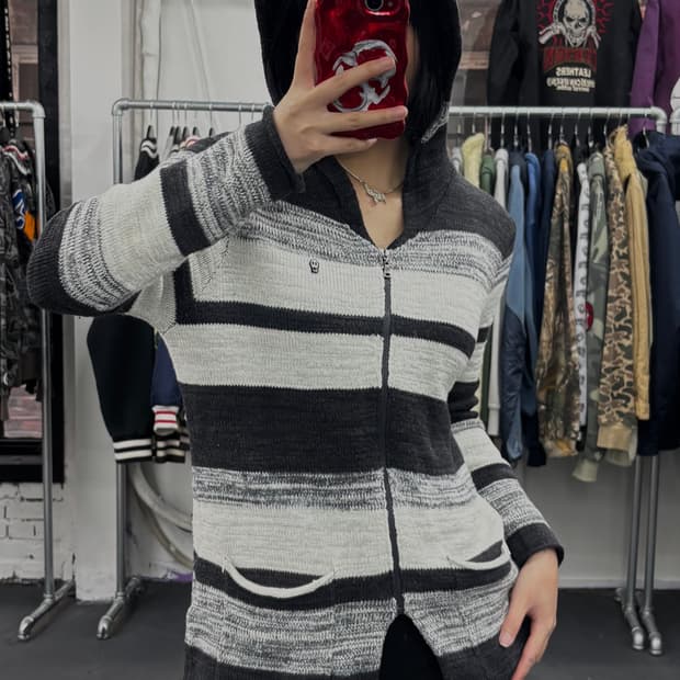 히스테릭 글래머 스컬 니트 후드집업