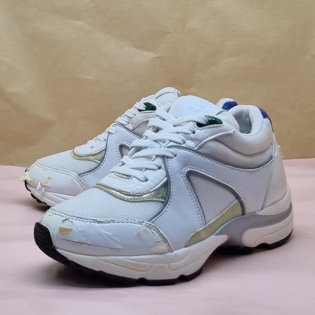 슈콤마보니 운동화225