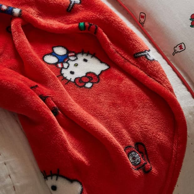 h&m 헬로키티 담요 국내재고x