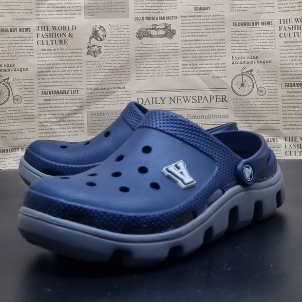 크록스 듀엣스포츠 클로그 m8 265