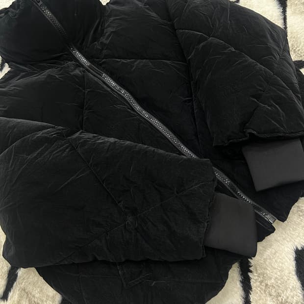 [한국M]ZARA 오버핏 하이넥 숏패딩/블랙