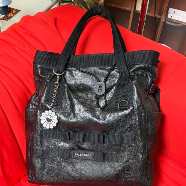 발렌시아가 르시티 토트백 양가죽