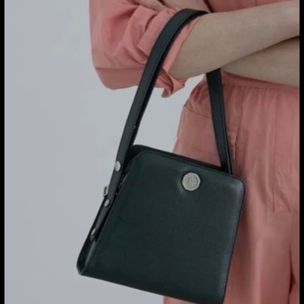 미닛뮤트 무어백 네이비 한정수량백