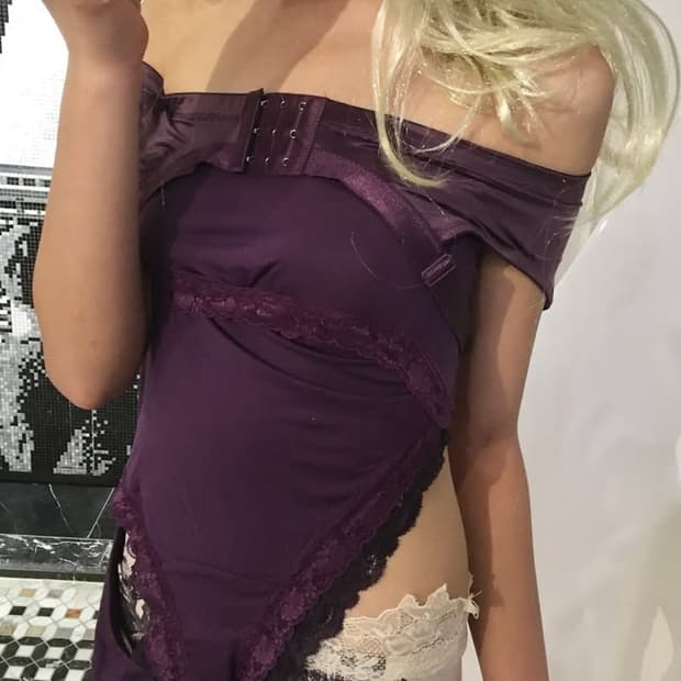 Purple race top