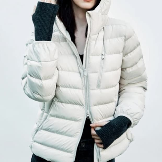 [S]무신사 스탠다드 시티레저 스톤 화이트