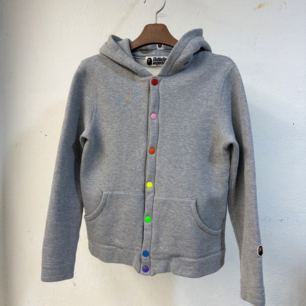 베이프 레인보우 스냅 후드 집업