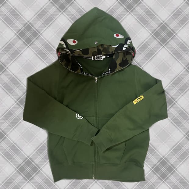 베이프 후드집업