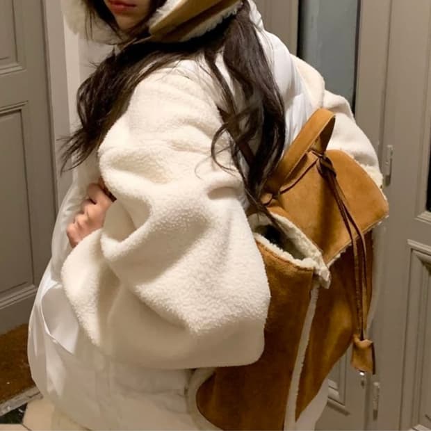 더바넷 시어링 백팩 리본빛 스무스무드 라벨르블랑