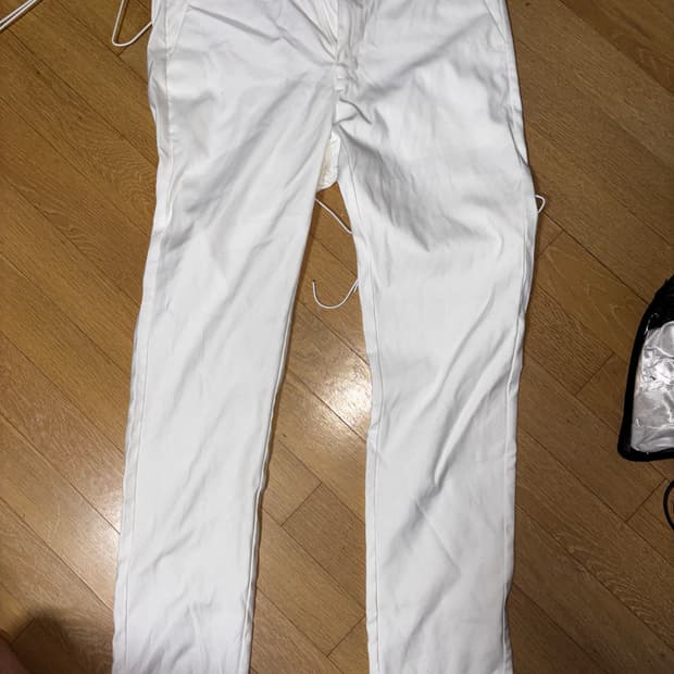 흰색 정장 바지