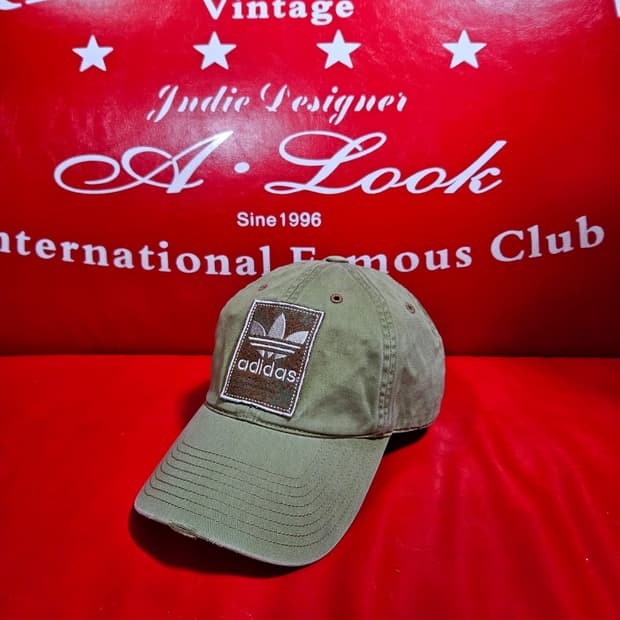 아디다스 오리지널 90's 빈티지 빅로고 패치드 볼캡