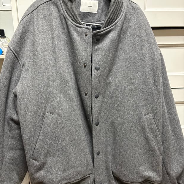 퍼렌 스타디움 자켓 그레이