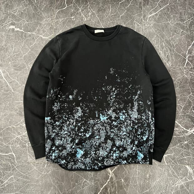 발렌시아가 스페이스 프린티드 크루넥 맨투맨