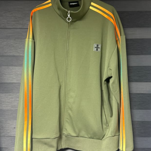 널디 그라데이션 트랙 셋업