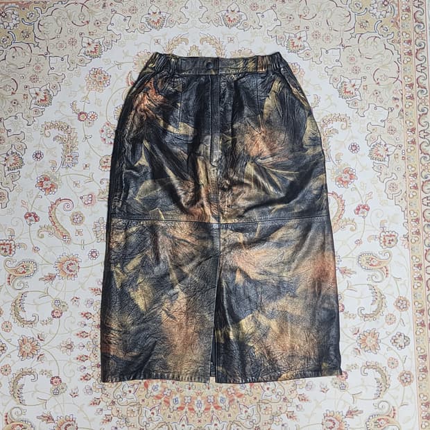 유럽) 80s 데제레 리얼레더 빈티지 스커트
24-25