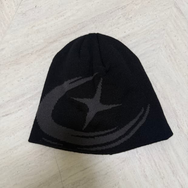 가터갤러리 심볼 비니 블랙