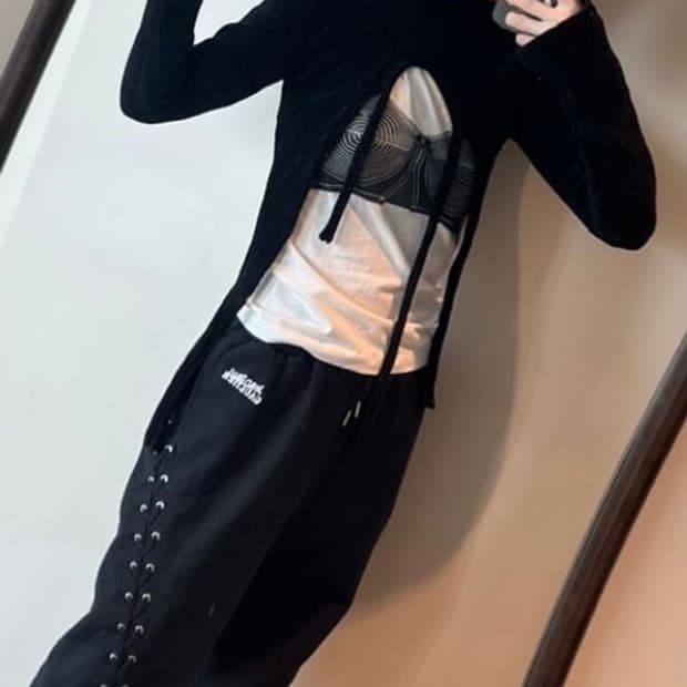 오토링거 블랙 니트 스트랩 롱 슬리브 탑