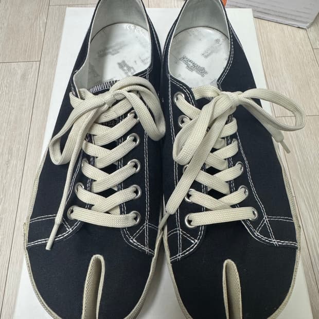 마르지엘라 타비 스니커즈