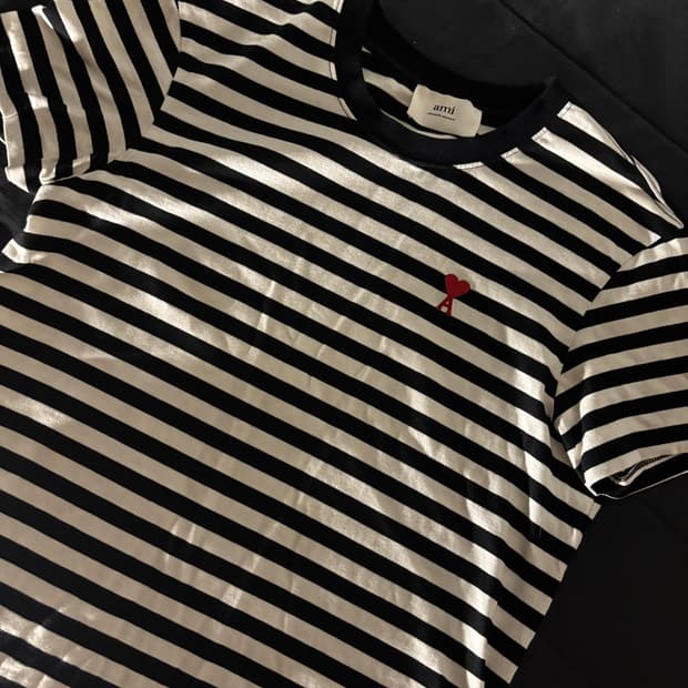 아미 스몰하트로고 스트라이프 반팔티