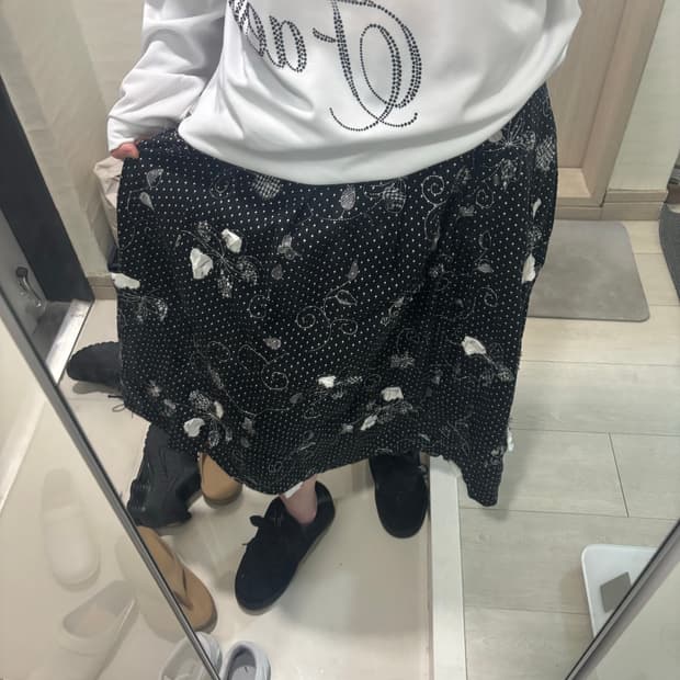 dot skirts