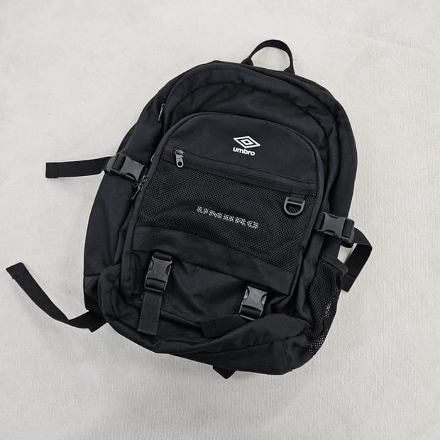 [28L] 엄브로 블랙 백팩 0121Y2
