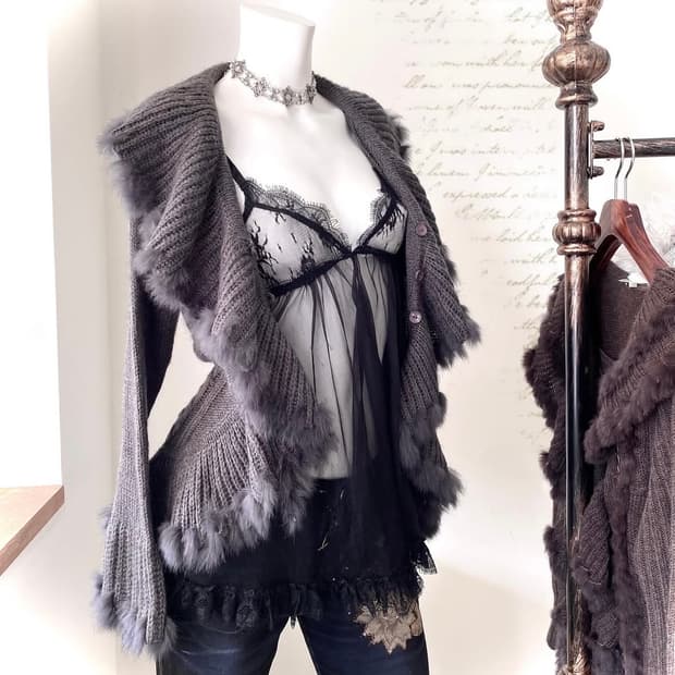 빈티지 그레이 프릴 리얼퍼 가디건