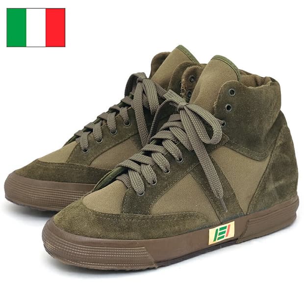 빈티지 이탈리아군 스니커즈